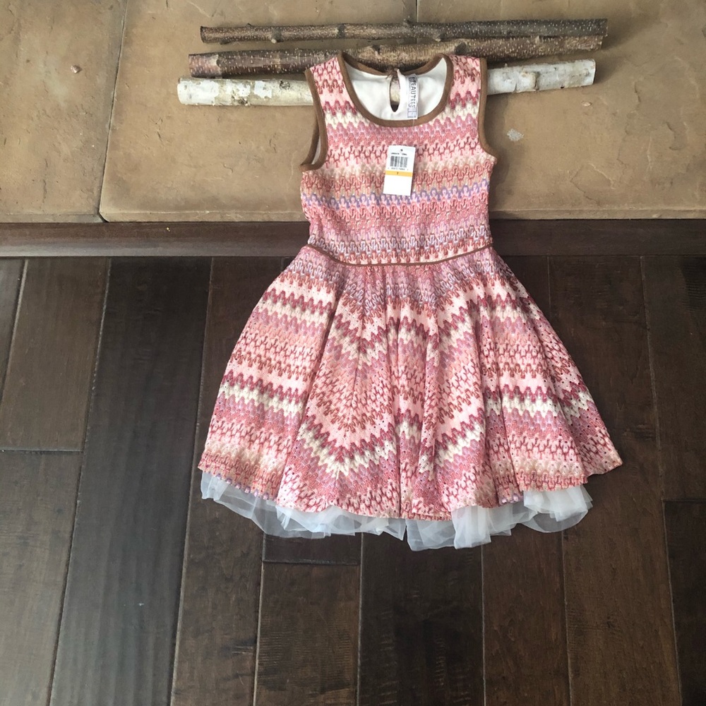 Girls size 7 printed dress!